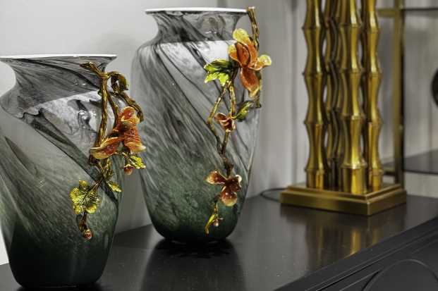 Ваза стеклянная зеленая с цветком 55RV6816S изображение 2 Ваза стеклянная зеленая с цветком 55RV6816S Фото № 2