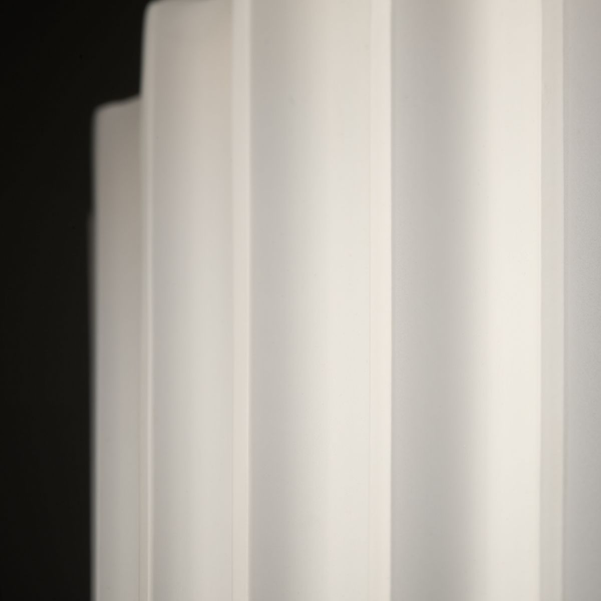 Настенный светодиодный светильник Freya Slot FR5437WL-L7W 2