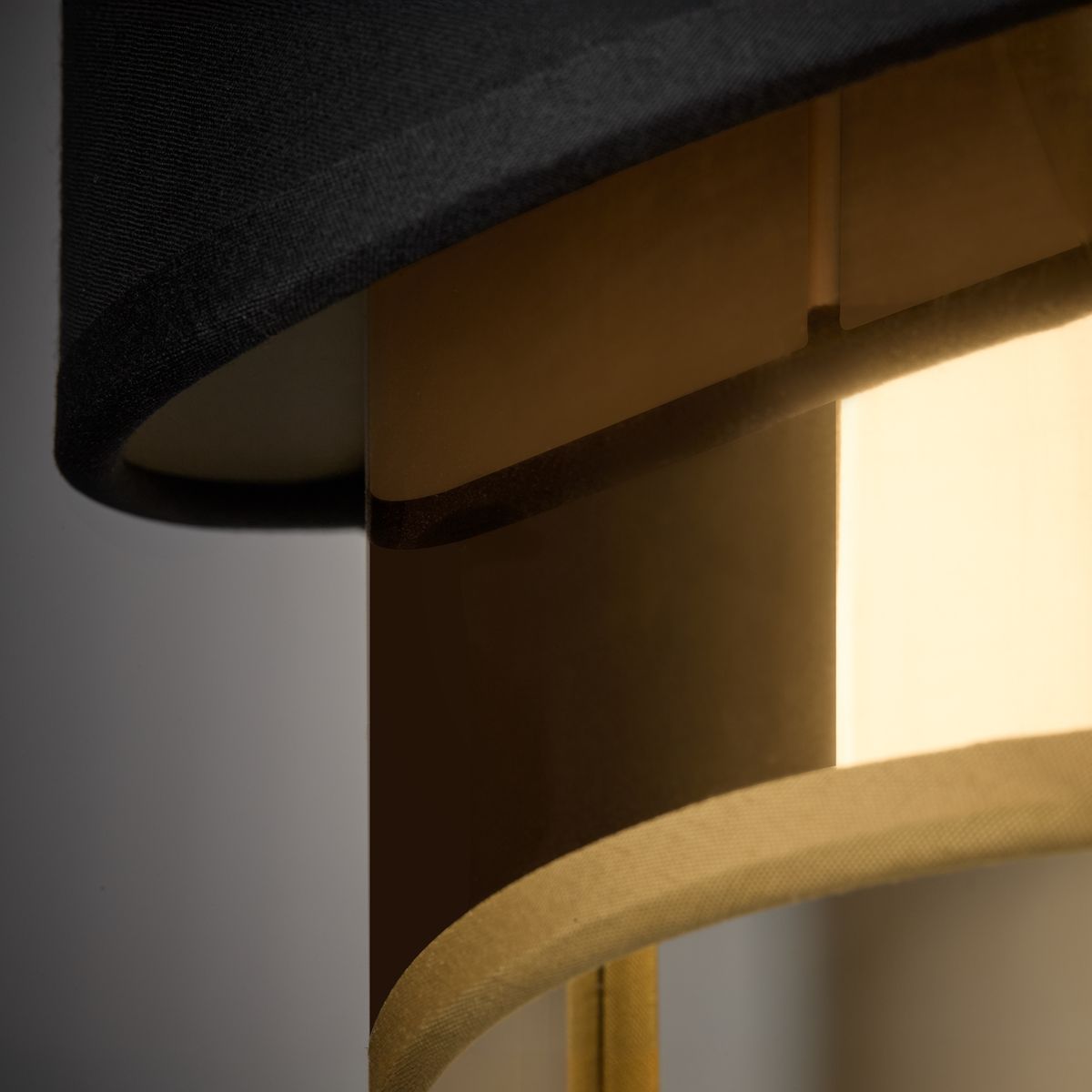 Настенный светильник Freya Earth FR5171WL-01BS 1