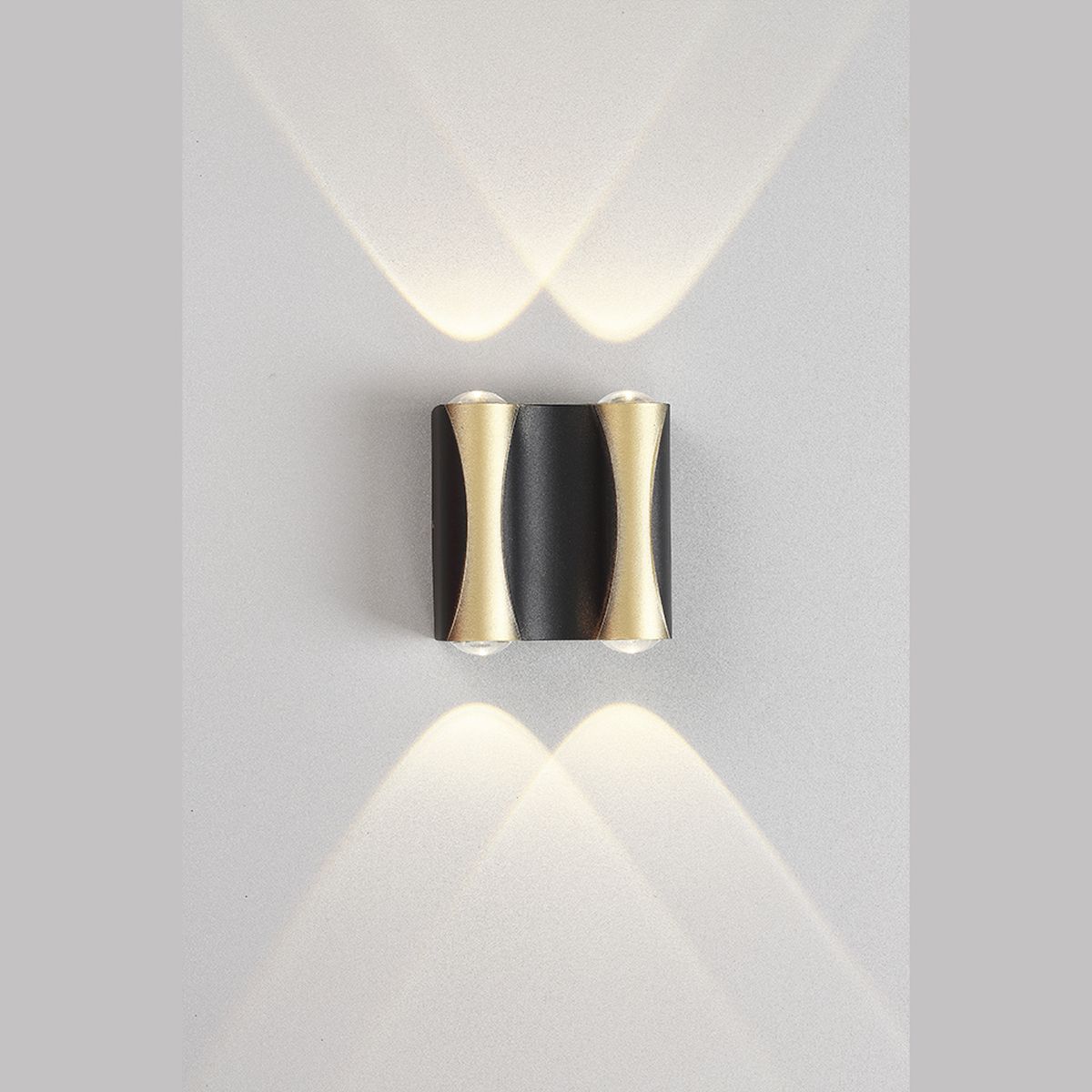 Настенный светодиодный светильник Crystal Lux CLT 022W2 BL-GO 4000K 3