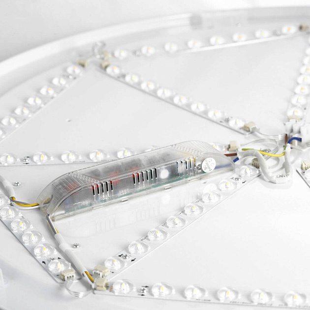 Потолочный светодиодный светильник Lussole Lgo Moonlight LSP-8316 изображение 4 Потолочный светодиодный светильник Lussole Lgo Moonlight LSP-8316 Фото № 4