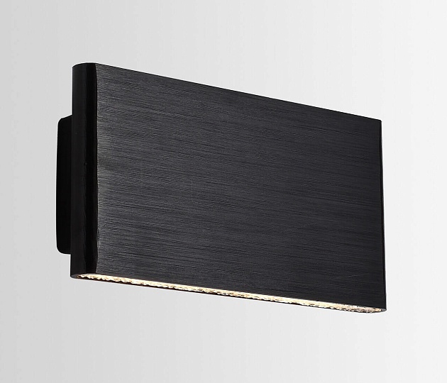 Настенный светильник Lucia Tucci Aero W204 Nero LED Фото № 1