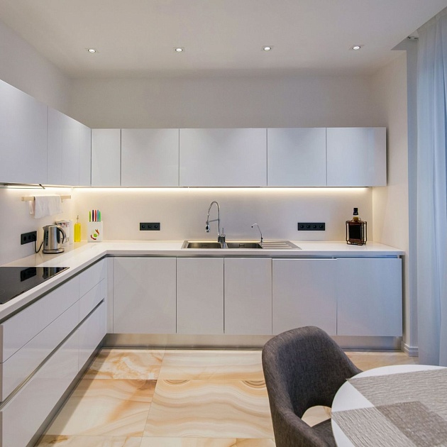 Профиль алюминиевый универсальный с рассеивателем серебро 2м. Apeyron 08-23 Фото № 7