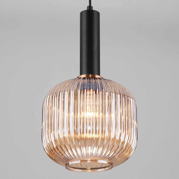 Подвесной светильник Eurosvet 50182/1 янтарь изображение 2 Подвесной светильник Eurosvet 50182/1 янтарь Фото № 2