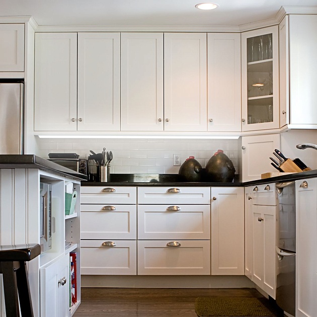 Профиль угловой накладной с рассеивателем серебро 1м. Apeyron 08-31 Фото № 6