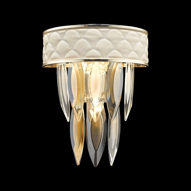 Настенный светильник Wertmark Ornella WE143.03.301 изображение 1 Настенный светильник Wertmark Ornella WE143.03.301 Фото № 1