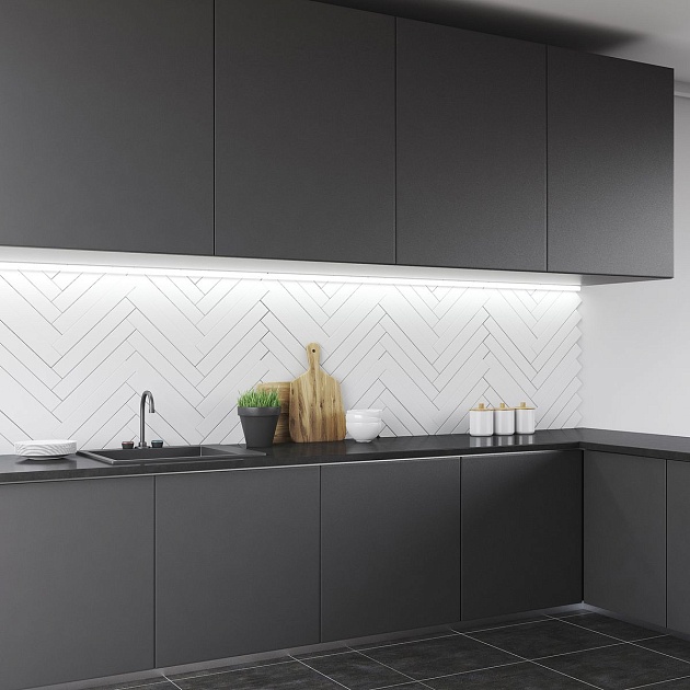 Профиль угловой накладной с рассеивателем серебро 1м. Apeyron 08-31 Фото № 7