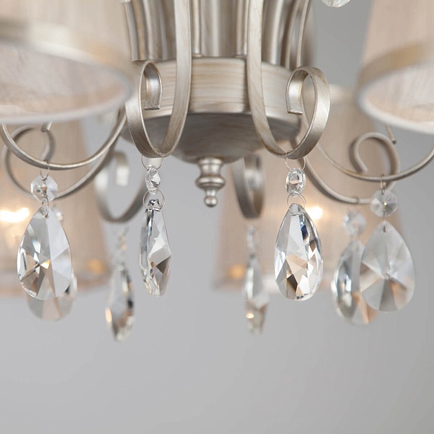 Потолочная люстра Eurosvet 60065/8 серебро изображение 3 Потолочная люстра Eurosvet 60065/8 серебро Фото № 3