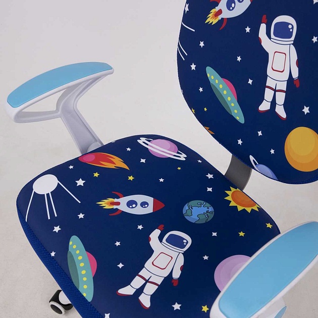 Детское кресло AksHome Catty синий космос, ткань 84762 изображение 5 Детское кресло AksHome Catty синий космос, ткань 84762 Фото № 5
