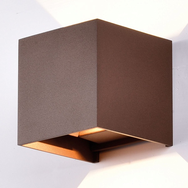 Уличный настенный светодиодный светильник Mantra Davos 6527 изображение 3 Уличный настенный светодиодный светильник Mantra Davos 6527 Фото № 3