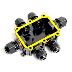 Коробка распределительная LD526 водонепроницаемая на 6 выходов, 450V, 140х100х36, черный