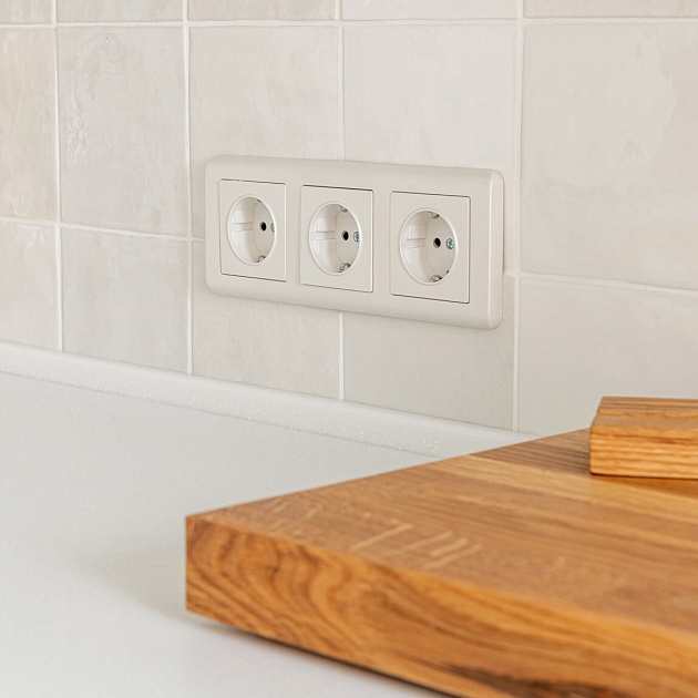 Розетка с заземлением Werkel перламутровый рифленый W1171013 4690389161001 изображение 5 Розетка с заземлением Werkel перламутровый рифленый W1171013 4690389161001 Фото № 5