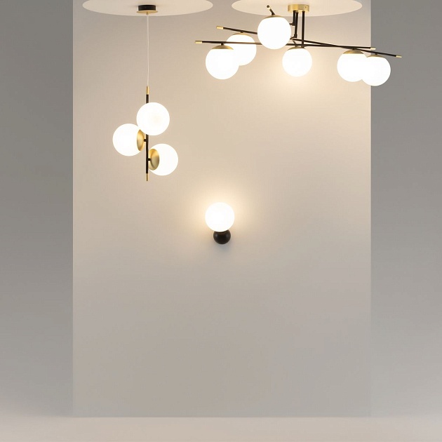 Потолочная люстра Maytoni Nostalgia MOD048CL-06G Фото № 2