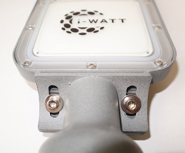 Уличный светодиодный консольный светильник i-Watt i-15104 Фото № 11