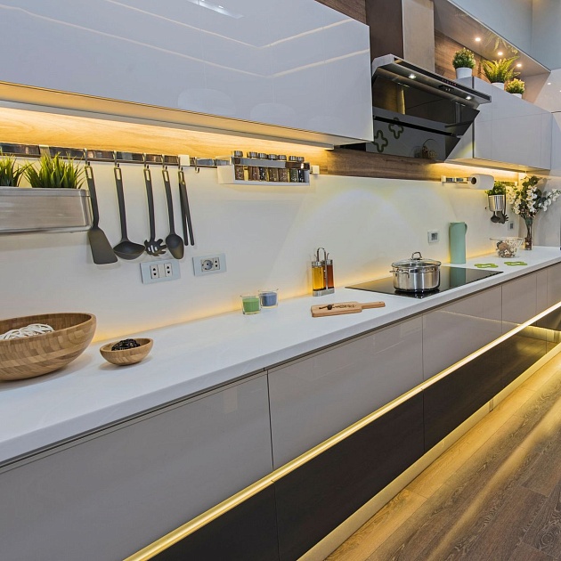 Профиль накладной с рассеивателем серебро 1м. Apeyron 08-09 Фото № 10